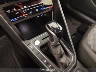 VOLKSWAGEN Taigo 1.0 TSI 110 CV DSG R-Line 16