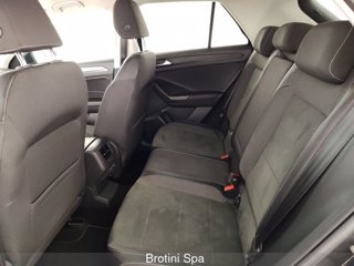 VOLKSWAGEN T-Roc 1.0 TSI Style 9