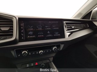 AUDI A1 allstreet 30 TFSI S tronic Identity Contrast 11