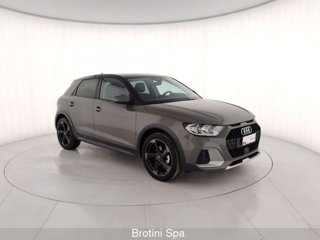 AUDI A1 allstreet 30 TFSI S tronic Identity Contrast 3