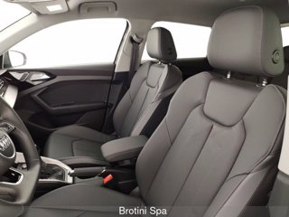 AUDI A1 allstreet 30 TFSI S tronic Identity Contrast 8