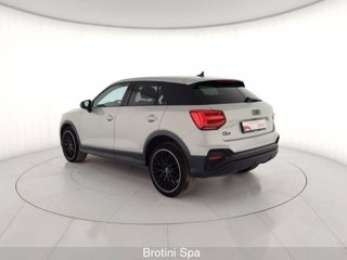 AUDI Q2 35 TDI S tronic Identity Black 1