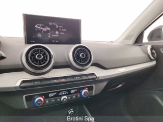 AUDI Q2 35 TDI S tronic Identity Black 11