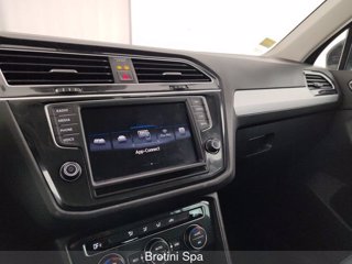 VOLKSWAGEN Tiguan 2.0 TDI SCR Business BlueMotion Technology 11