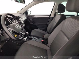 VOLKSWAGEN Tiguan 2.0 TDI SCR Business BlueMotion Technology 6