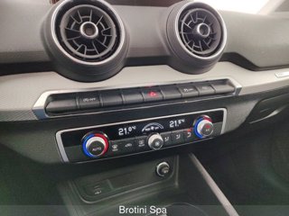 AUDI Q2 35 TFSI Business Advanced 11