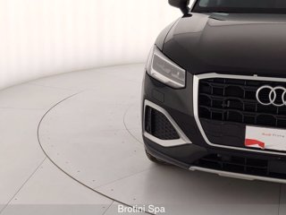 AUDI Q2 35 TFSI Business Advanced 4
