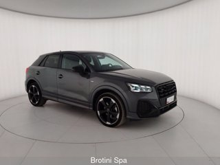 AUDI Q2 35 TDI quattro S tronic Identity Black 3