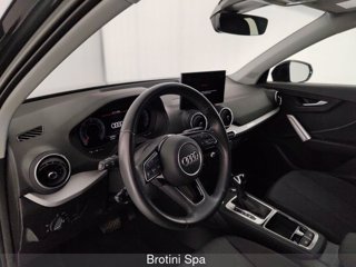 AUDI Q2 35 TDI quattro S tronic Identity Black 7