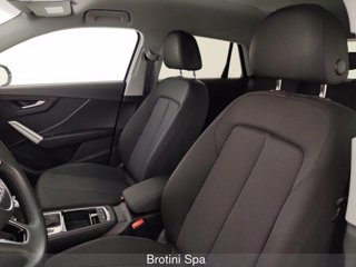 AUDI Q2 35 TDI quattro S tronic Identity Black 8