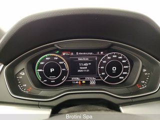 AUDI Q5 55 TFSI e quattro S tronic S line plus 18