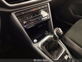 VOLKSWAGEN T-Roc 1.0 TSI Style 10