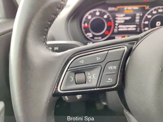 AUDI Q2 30 TDI S line Edition 13