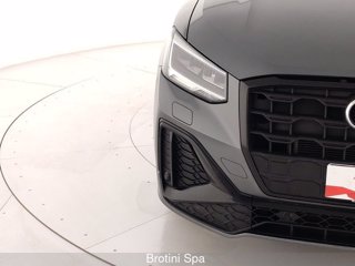 AUDI Q2 30 TDI S line Edition 4