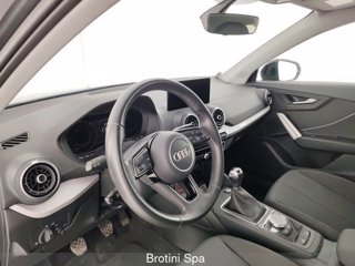 AUDI Q2 30 TDI S line Edition 7