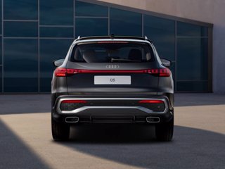 AUDI Q5 TDi 150 kW mHEV+ S tronic quattro S line edition 3