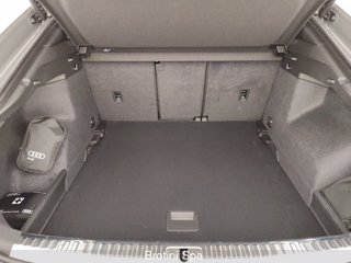 AUDI Q3 35 TDI S tronic Identity Black 15