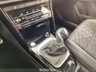 VOLKSWAGEN T-Roc 1.0 TSI R-Line 10