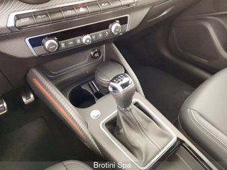 AUDI Q2 30 TDI Identity Black 10