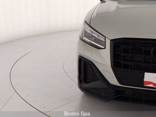 AUDI Q2 30 TDI Identity Black 4