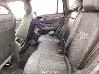 VOLKSWAGEN Tiguan 2.0 TDI 150 CV DSG R-Line 10