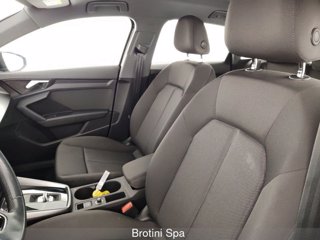 AUDI A3 SPB 30 TDI S tronic Business 8