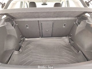 VOLKSWAGEN T-Roc 1.0 TSI Life 15