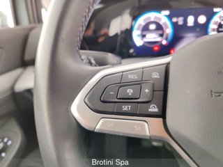 VOLKSWAGEN Golf 2.0 TDI 115 CV SCR Life 13