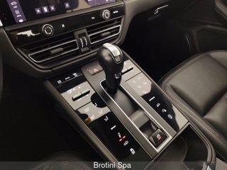 PORSCHE Macan 2.0 12