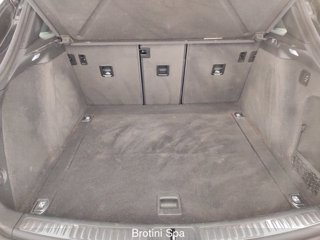 PORSCHE Macan 2.0 18