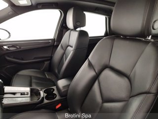 PORSCHE Macan 2.0 8