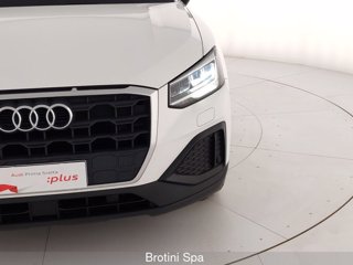 AUDI Q2 35 TFSI Business 4