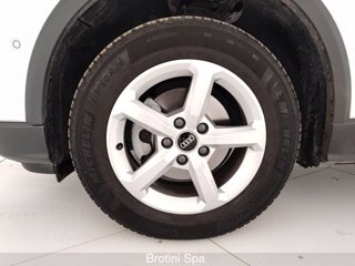 AUDI Q2 35 TFSI Business 5