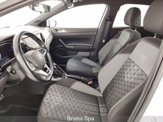 VOLKSWAGEN Polo 1.0 TSI R-Line 5