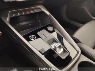 AUDI A3 SPB 35 TDI S tronic Identity Black 10