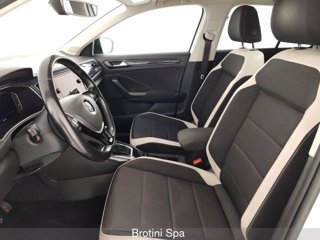 VOLKSWAGEN T-Roc 1.5 TSI ACT DSG Advanced BlueMotion Technology 6