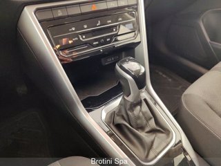 VOLKSWAGEN T-Roc 1.5 TSI ACT DSG Life 10