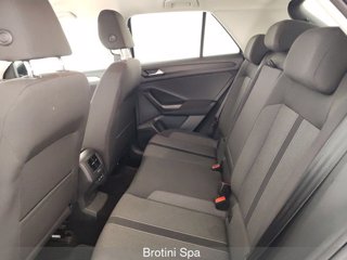 VOLKSWAGEN T-Roc 1.5 TSI ACT DSG Life 9