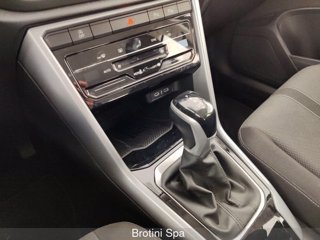 VOLKSWAGEN T-Roc 1.5 TSI ACT DSG Life 10