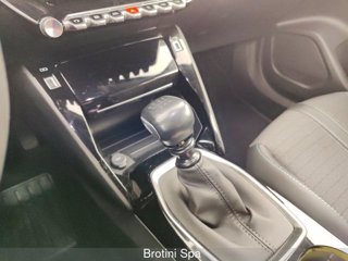 PEUGEOT 2008 PureTech 130 S&S Allure 10