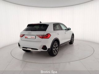 AUDI A1 citycarver 30 TFSI S tronic 2