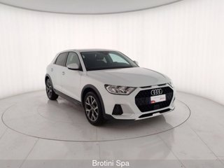 AUDI A1 citycarver 30 TFSI S tronic 3