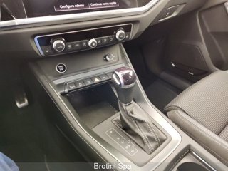 AUDI Q3 45 TFSI quattro S tronic S line edition 10