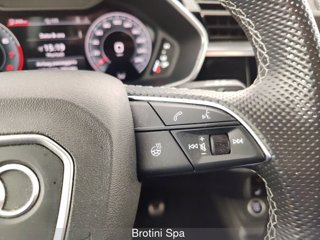 AUDI Q3 45 TFSI quattro S tronic S line edition 12