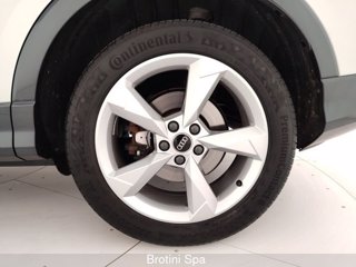 AUDI Q3 45 TFSI quattro S tronic S line edition 5