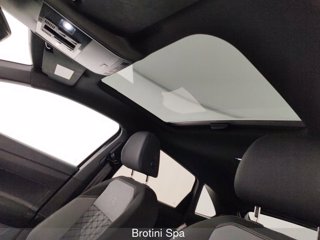 VOLKSWAGEN Taigo 1.0 TSI 110 CV R-Line 9