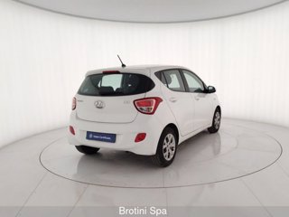 HYUNDAI i10 1.0 MPI Login A/T 2