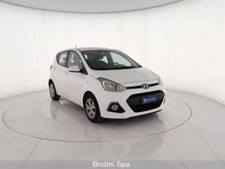 HYUNDAI i10 1.0 MPI Login A/T 3