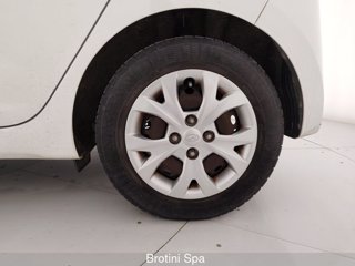 HYUNDAI i10 1.0 MPI Login A/T 5