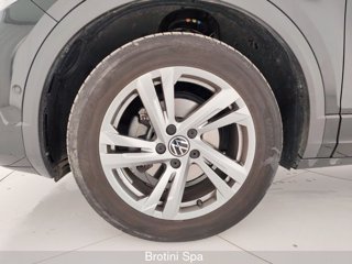 VOLKSWAGEN T-Roc 1.0 TSI R-Line 5